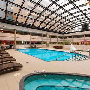 Holiday Inn Brookfield - Milwaukee By Ihg